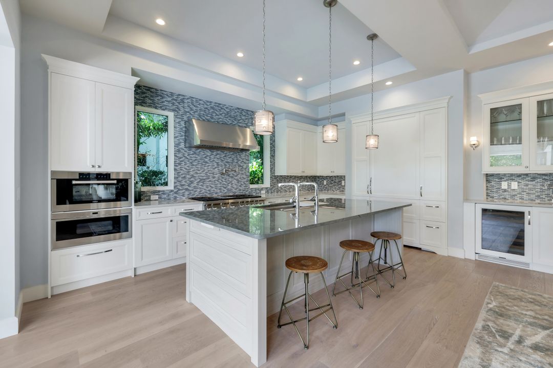 875 Wedge Dr, Naples, FL 34103