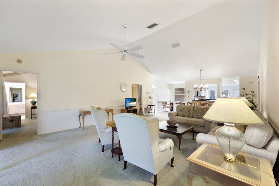 242 Via Perignon, Naples, FL 34119