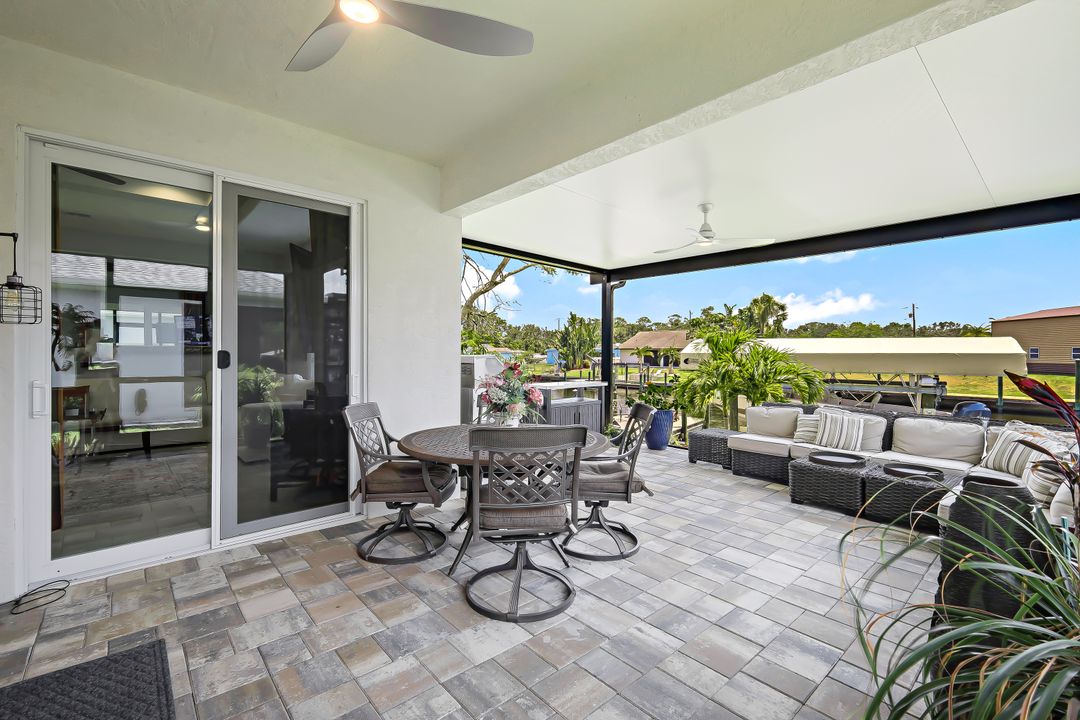 2214 Isle of Pines Ave, Fort Myers, FL 33905