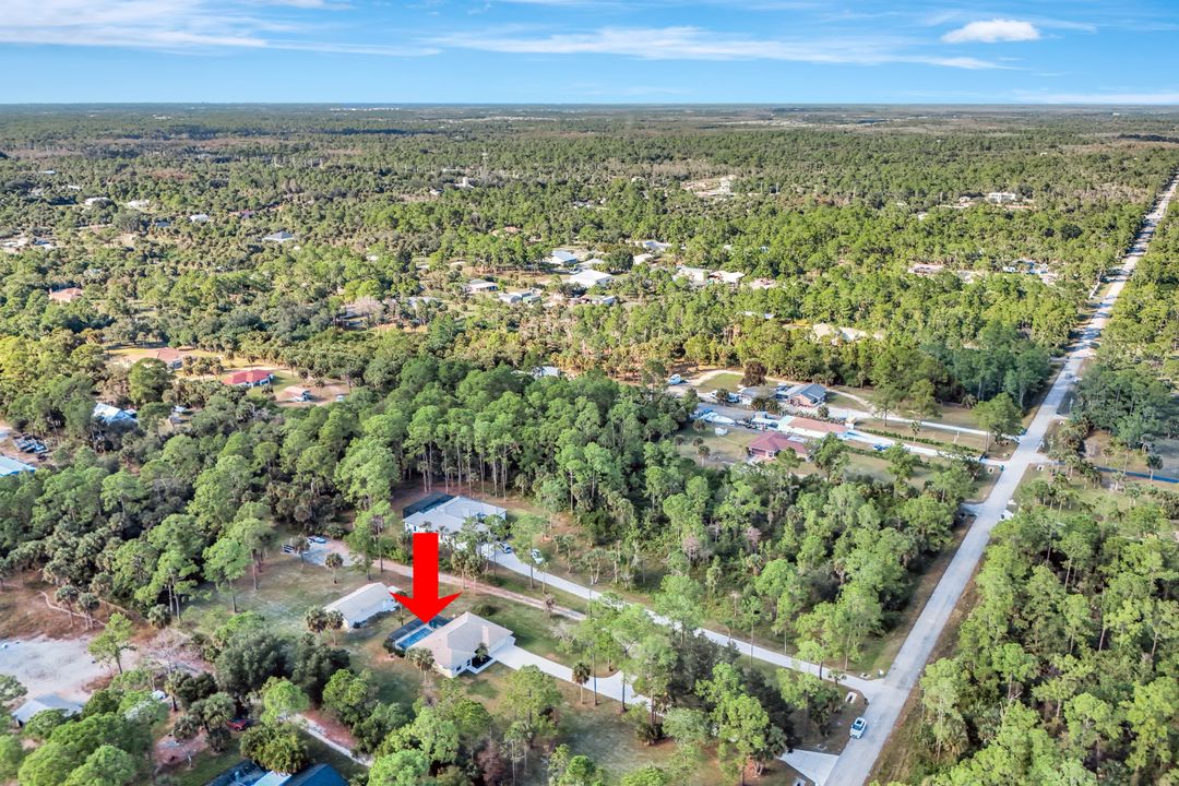 495 9th St SW, Naples, FL 34117