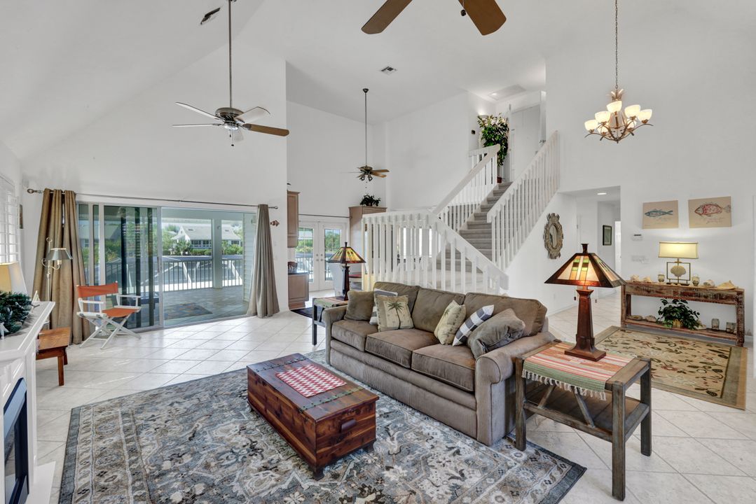 9007 Mockingbird Dr, Sanibel, FL 33957