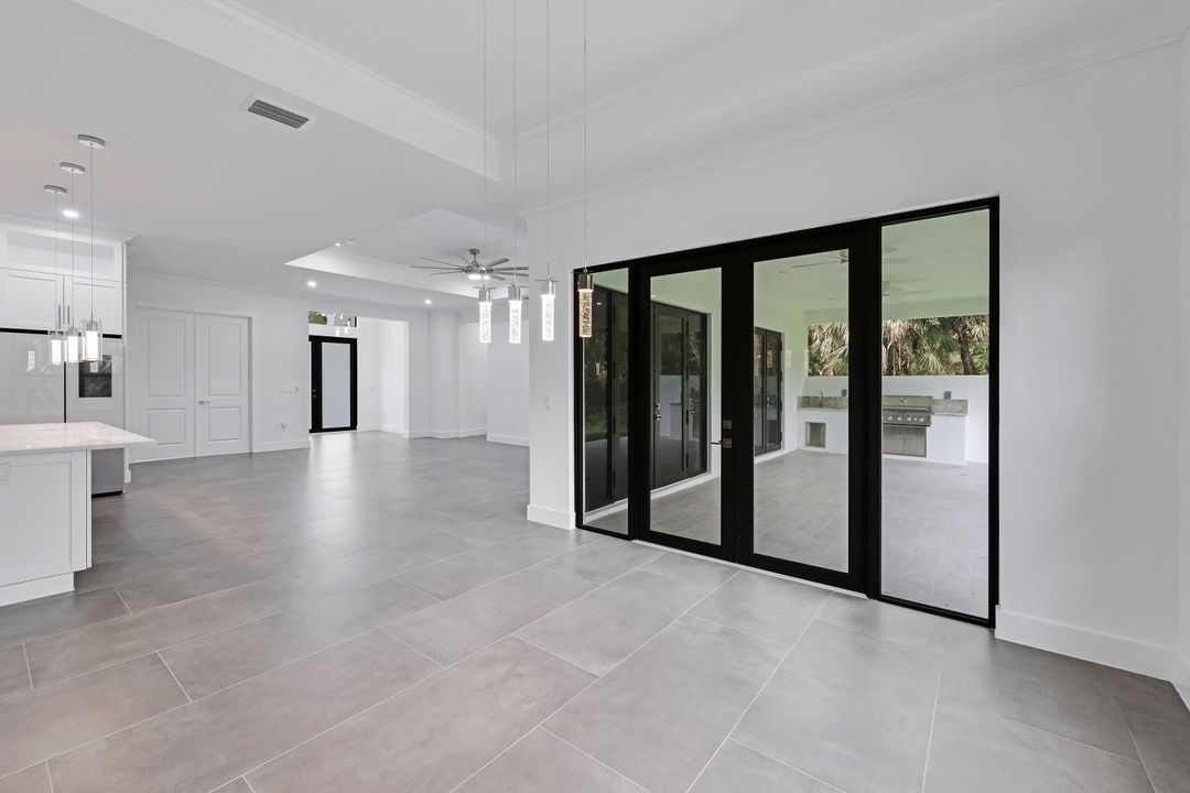 834 Wilson Blvd N, Naples, FL 34120
