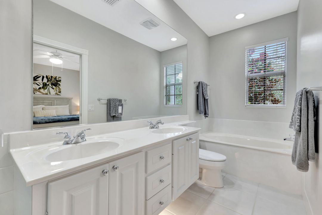 28508 Alessandria Cir, Bonita Springs, FL 34135