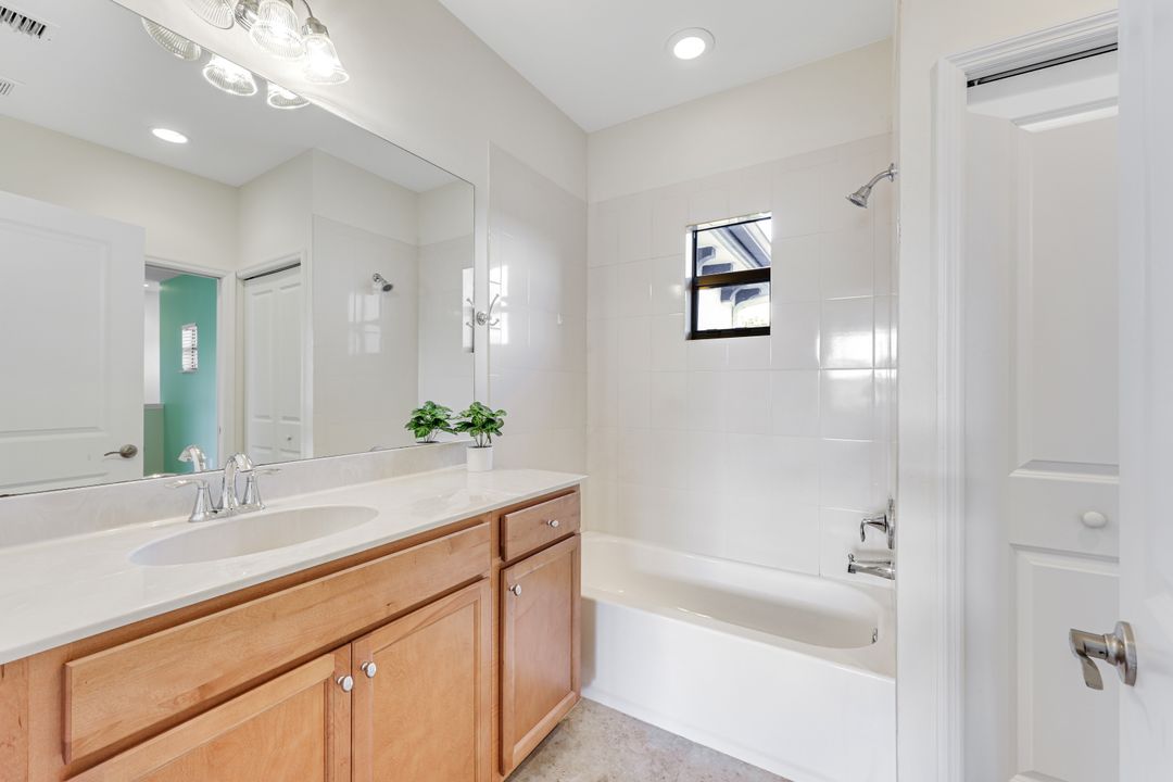 7890 Bristol Cir, Naples, FL 34120