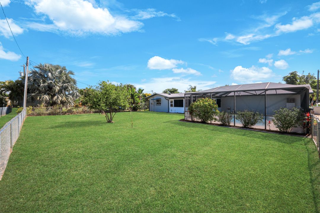 4240 SE 3rd Ave, Cape Coral, FL 33904