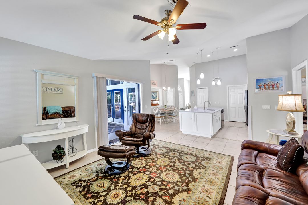 731 25th St SW, Naples, FL 34117