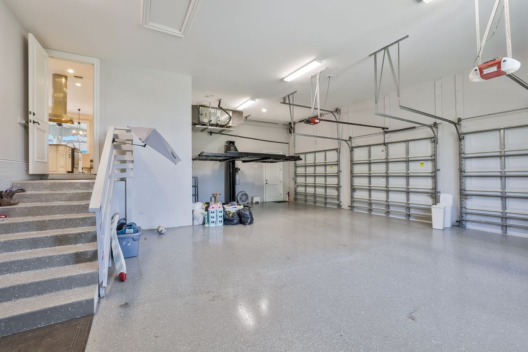 541 Taylor Ct, Marco Island, FL 34145