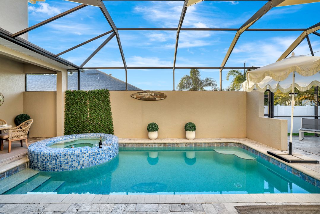 531 105th Ave N, Naples, FL 34108