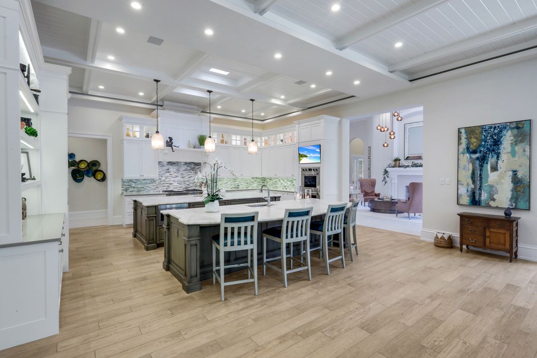 3150 Dahlia Way, Naples, FL 34105