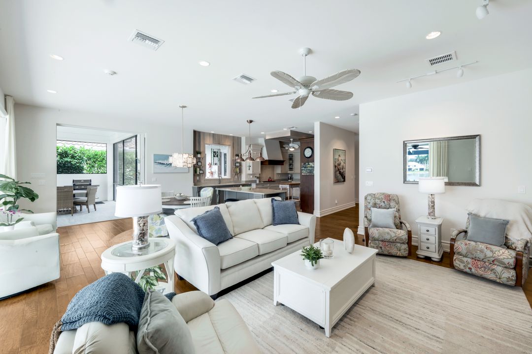 4127 Belair Ln, Naples, FL 34103