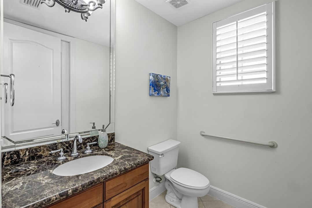 510 Avellino Isles Cir #2202, Naples, FL 34119