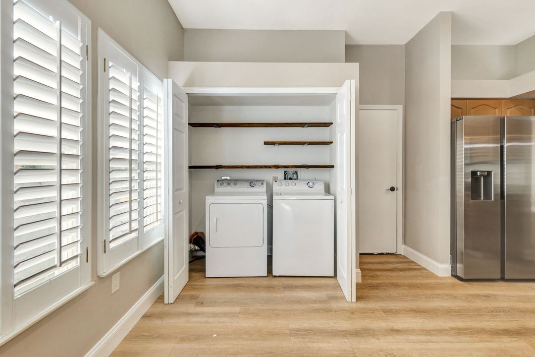 3650 Kent Dr, Naples, FL 34112