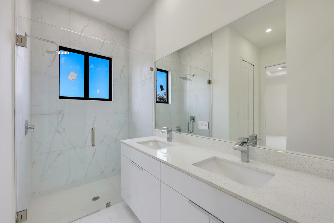 4138 NE 23rd Ave, Cape Coral, FL 33993
