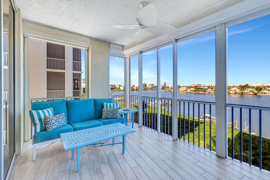 410 Flagship Dr #501, Naples, FL 34108