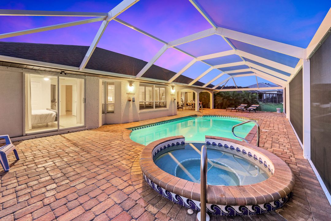 4913 SW 17th Pl, Cape Coral, FL 33914