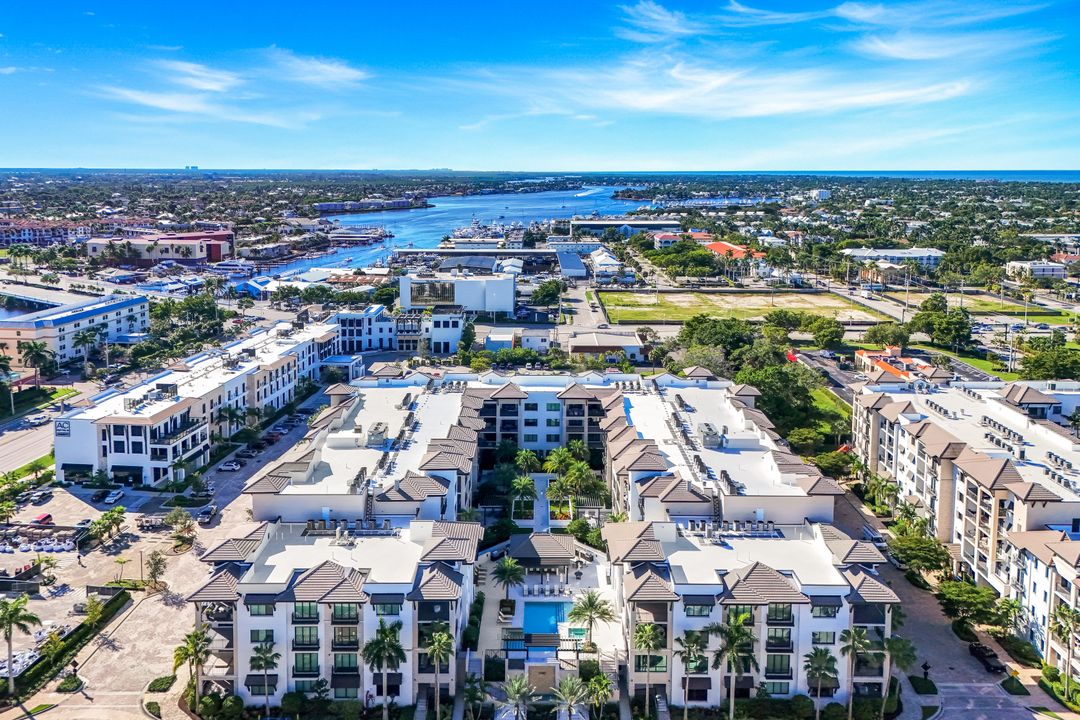 1130 3rd Ave S #211, Naples, FL 34102