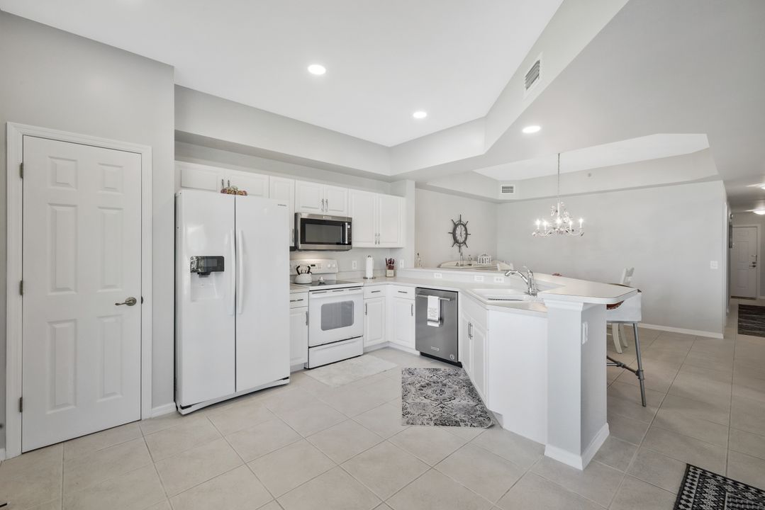 4000 Loblolly Bay Dr #302, Naples, FL 34114