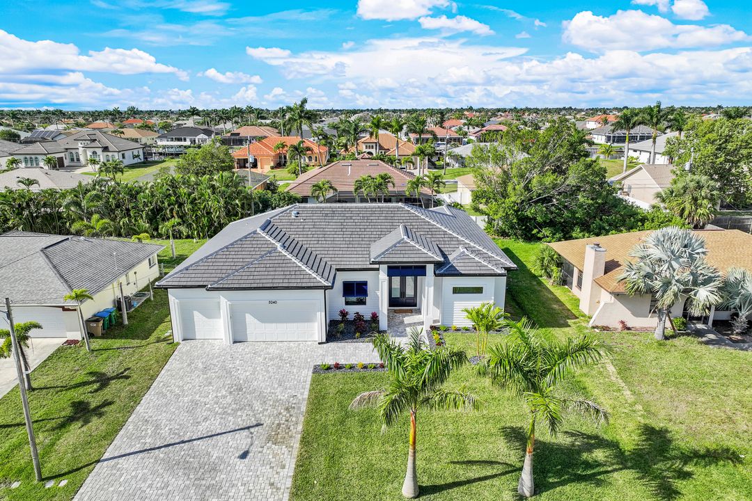 5240 SW 19th Pl, Cape Coral, FL 33914