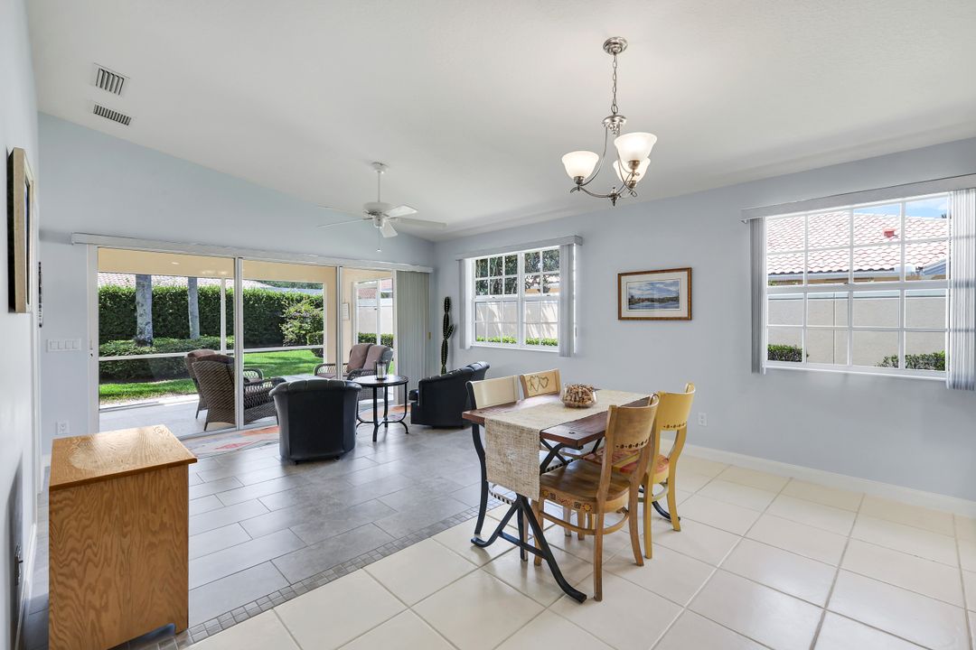 3343 Cayman Ln, Naples, FL 34119