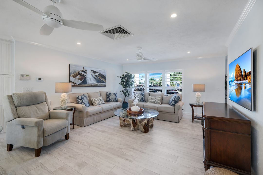 746 Apple Ct, Marco Island, FL 34145
