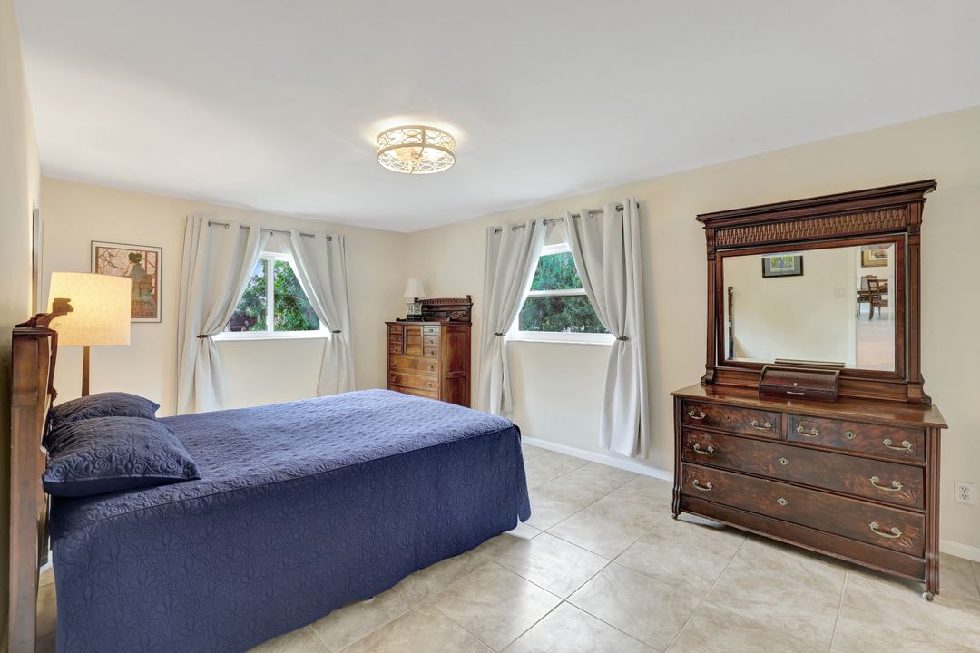 27065 Belle Rio Dr, Bonita Springs, FL 34135