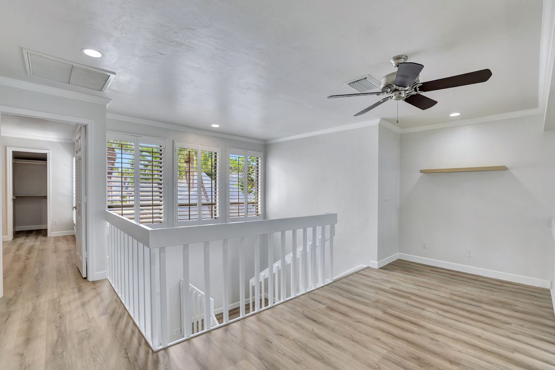 206 Woodshire Ln, Naples, FL 34105