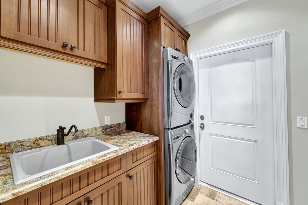 1431 Quintara Ct, Marco Island, FL 34145