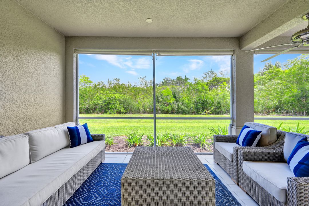 172 Indies Dr E #102, Naples, FL null