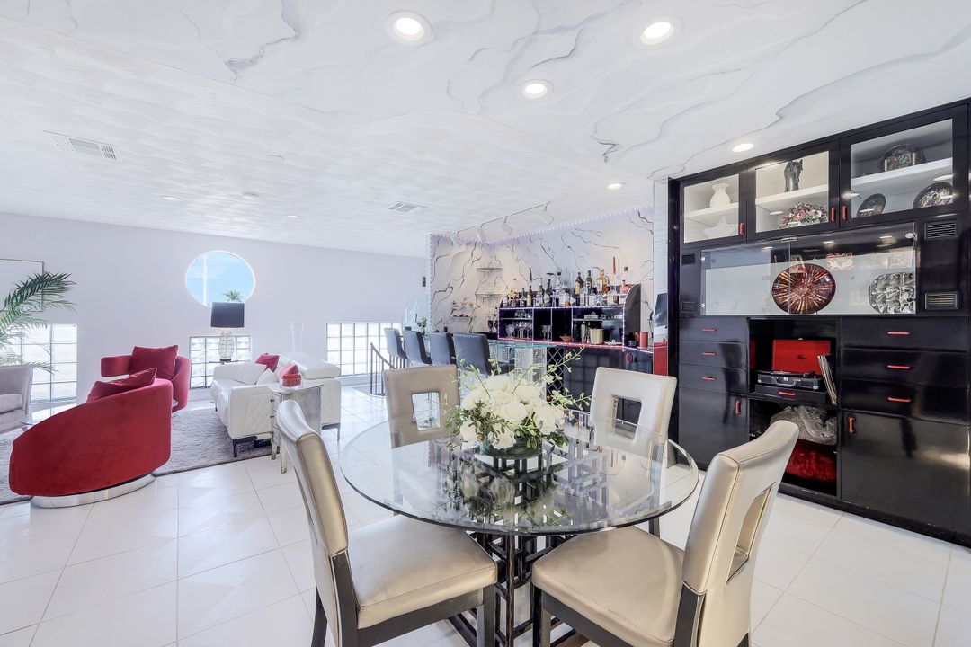 9 Front St #9 Bella Florals Commercial, Marco Island, FL 34145