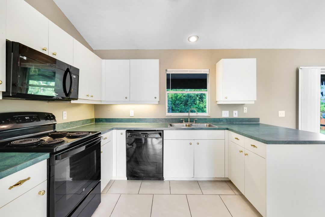 8072 Cypress Dr S, Fort Myers, FL 33967