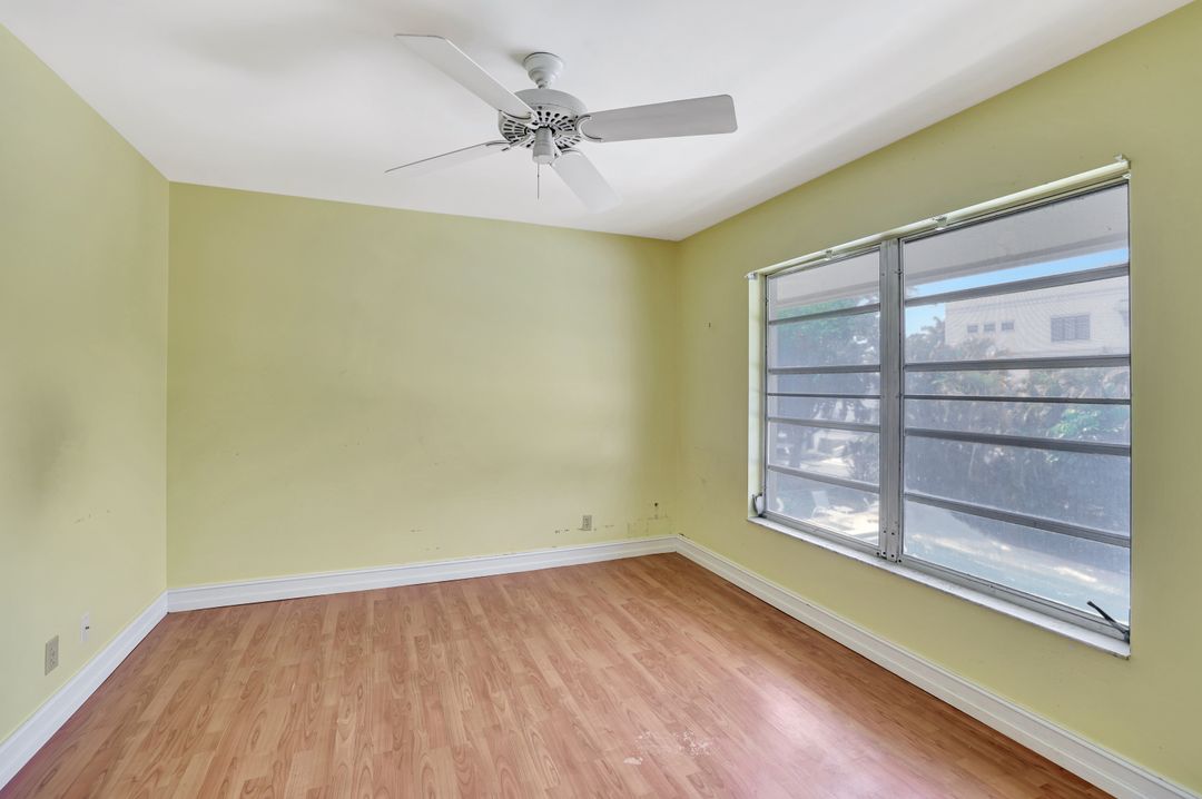 722 Broad Ave S #722, Naples, FL 34102