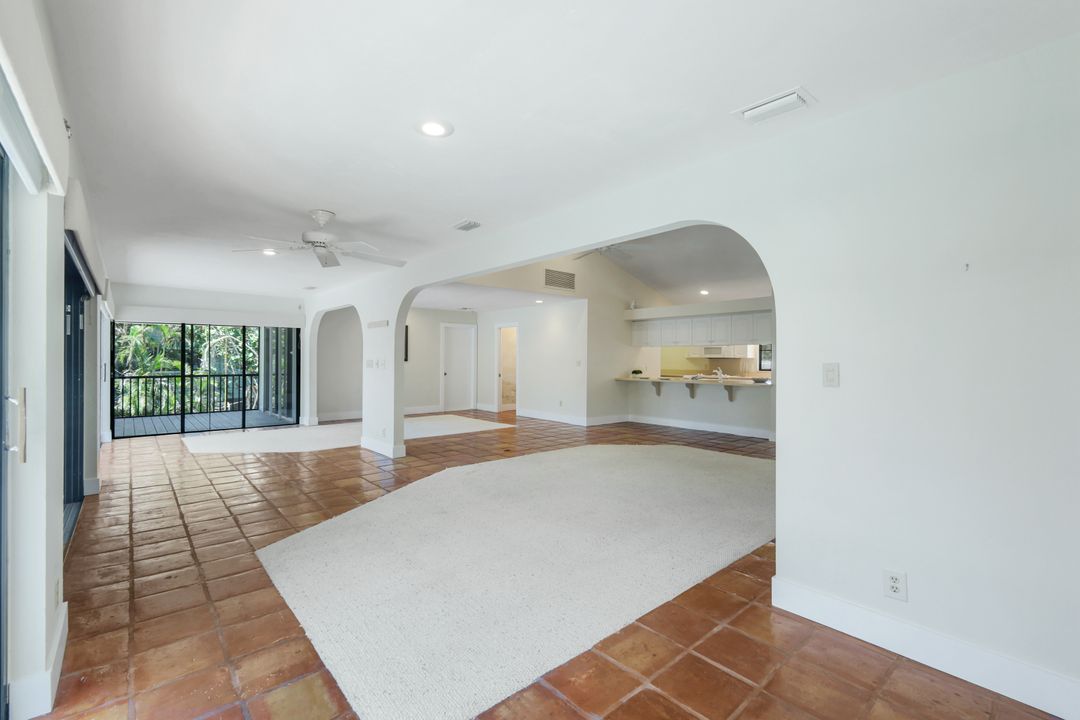 1043 Blue Heron Dr, Sanibel, FL 33957