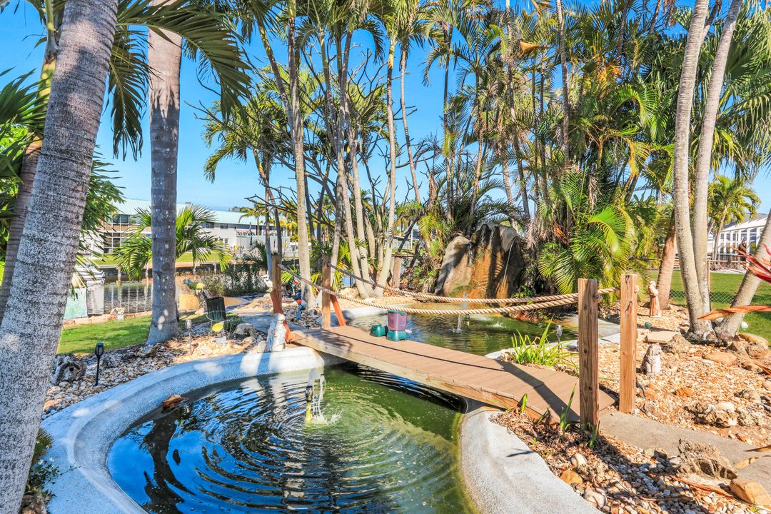 5201 Willow Ct, Cape Coral, FL 33904