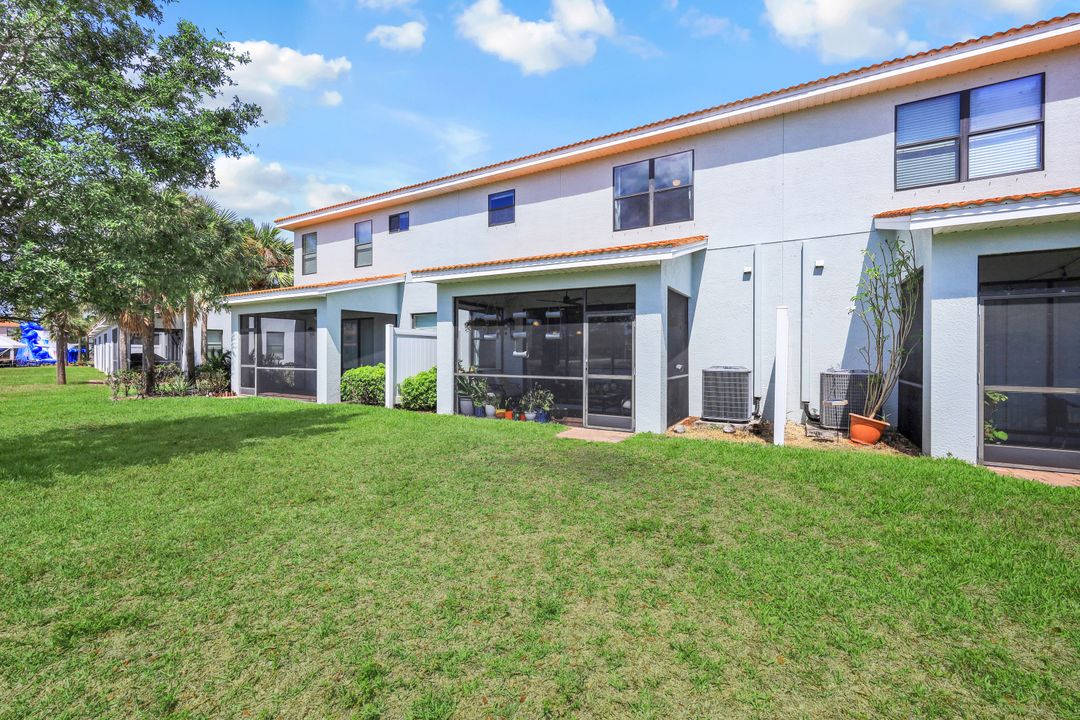 14762 Sutherland Ave, Naples, FL 34119