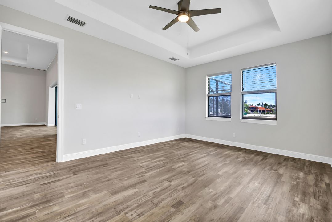 3527 SW 4th Ln, Cape Coral, FL 33991