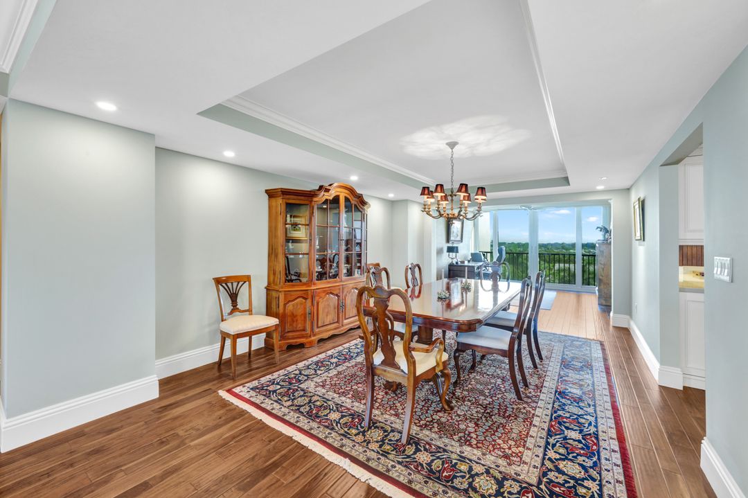 5601 Turtle Bay Dr #404, Naples, FL 34108