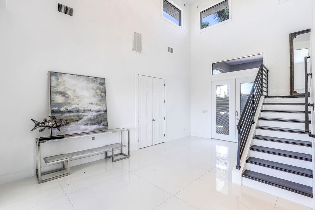 2550 SW 27th Pl, Cape Coral, FL 33914