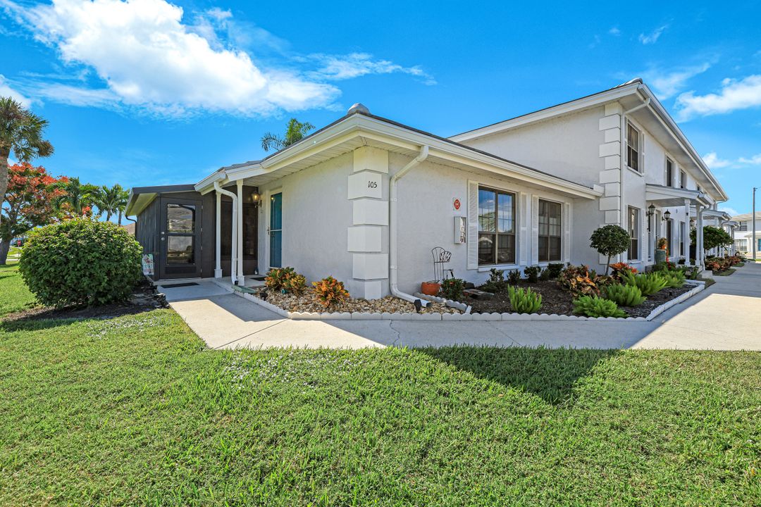 105 Clyburn St, Marco Island, FL 34145