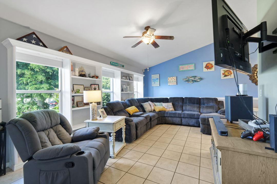 1923 SW 26th Terrace, Cape Coral, FL 33914