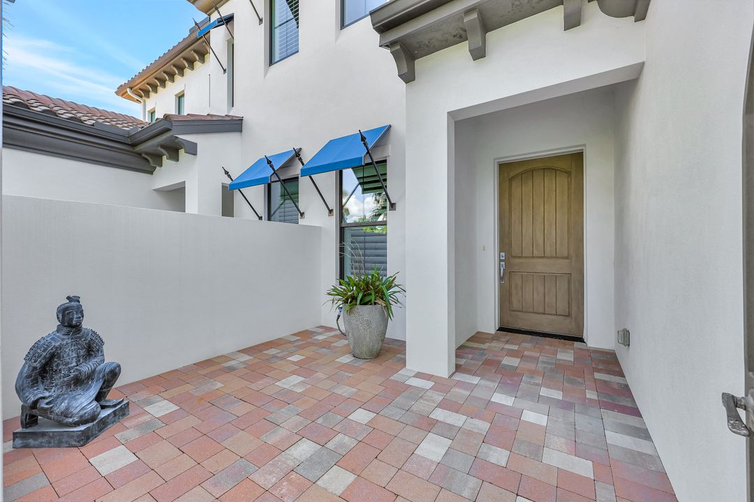 16350 Corsica Way #202, Naples, FL 34110