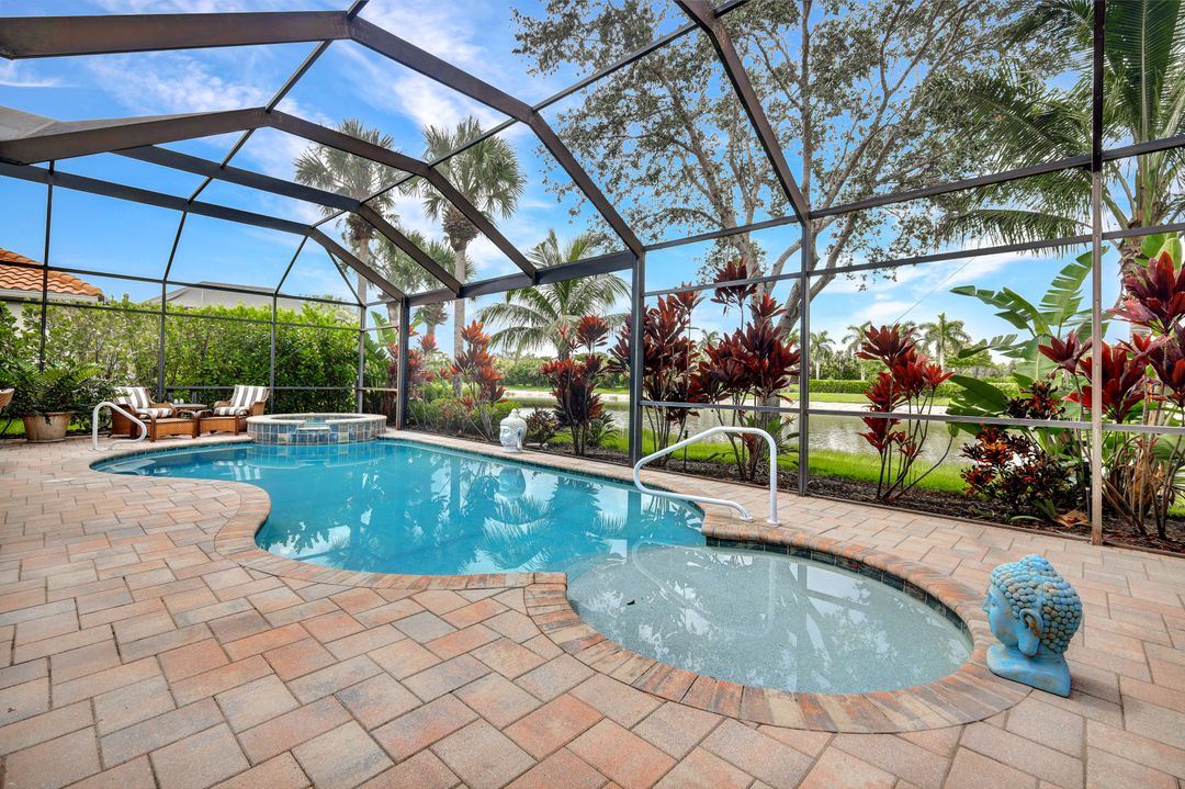 9784 Nickel Ridge Cir, Naples, FL 34120