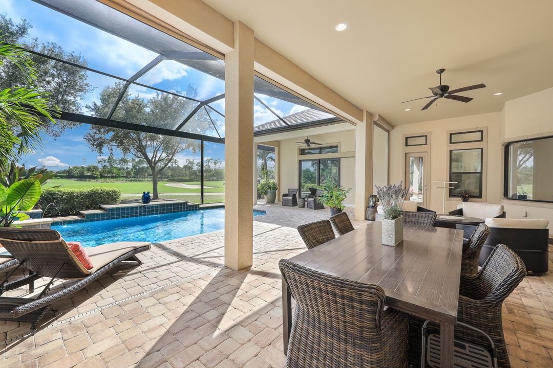 8678 Amour Ct, Naples, FL 34119