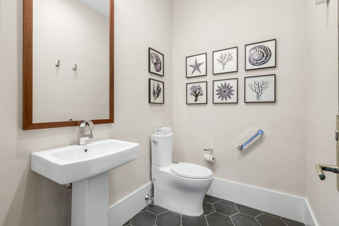 16647 Isola Bella Ln, Naples, FL 34110