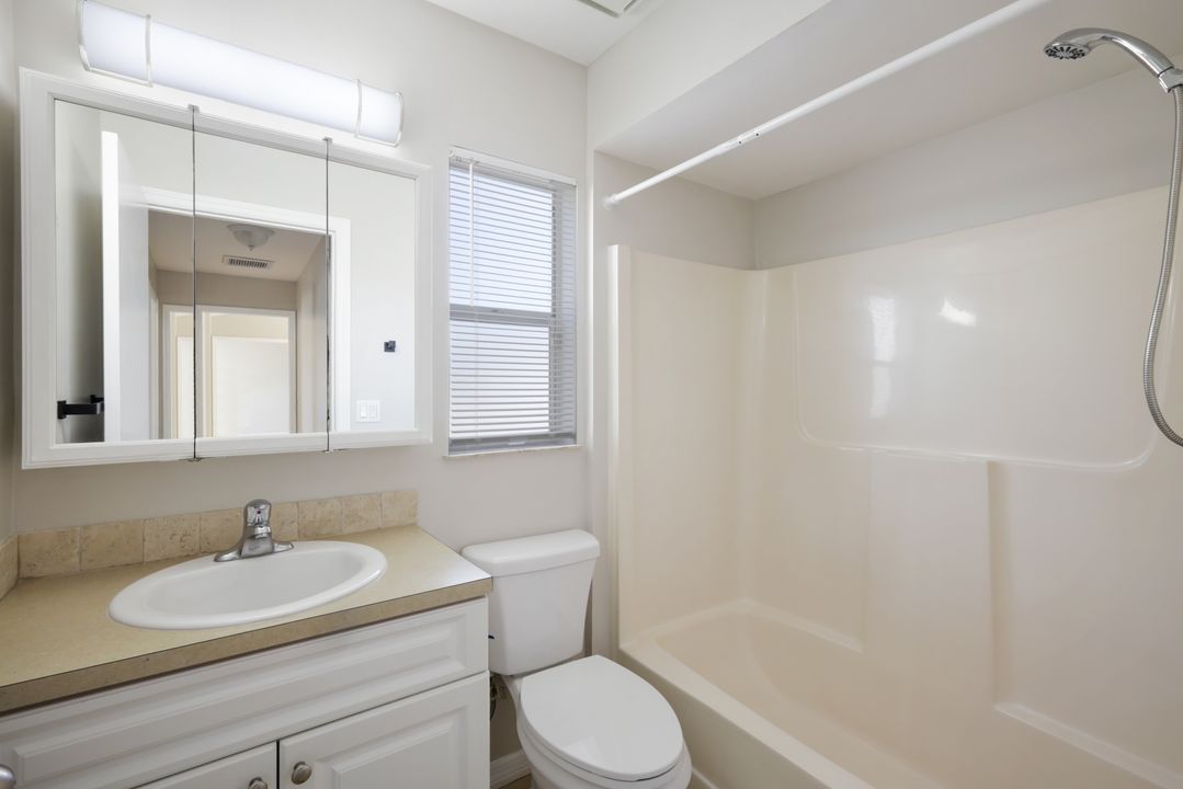 8440 Pennsylvania Blvd, Fort Myers, FL 33967