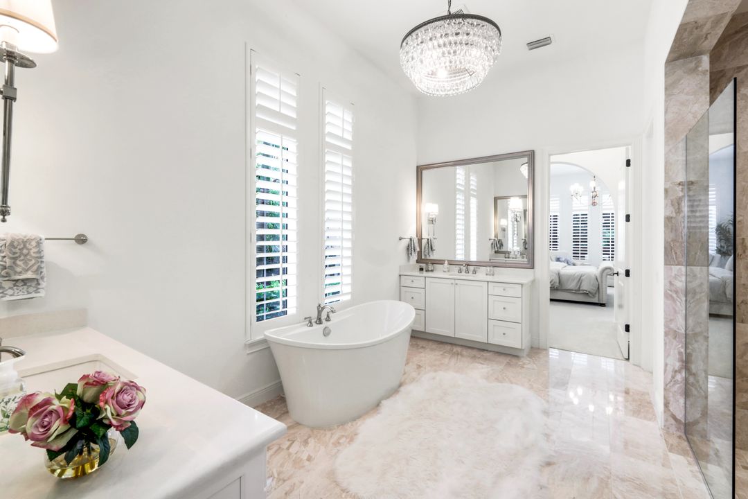 3233 Tavolara Ln, Naples, FL 34114