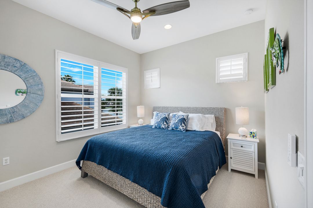 9201 Quartz Ln #202, Naples, FL 34120