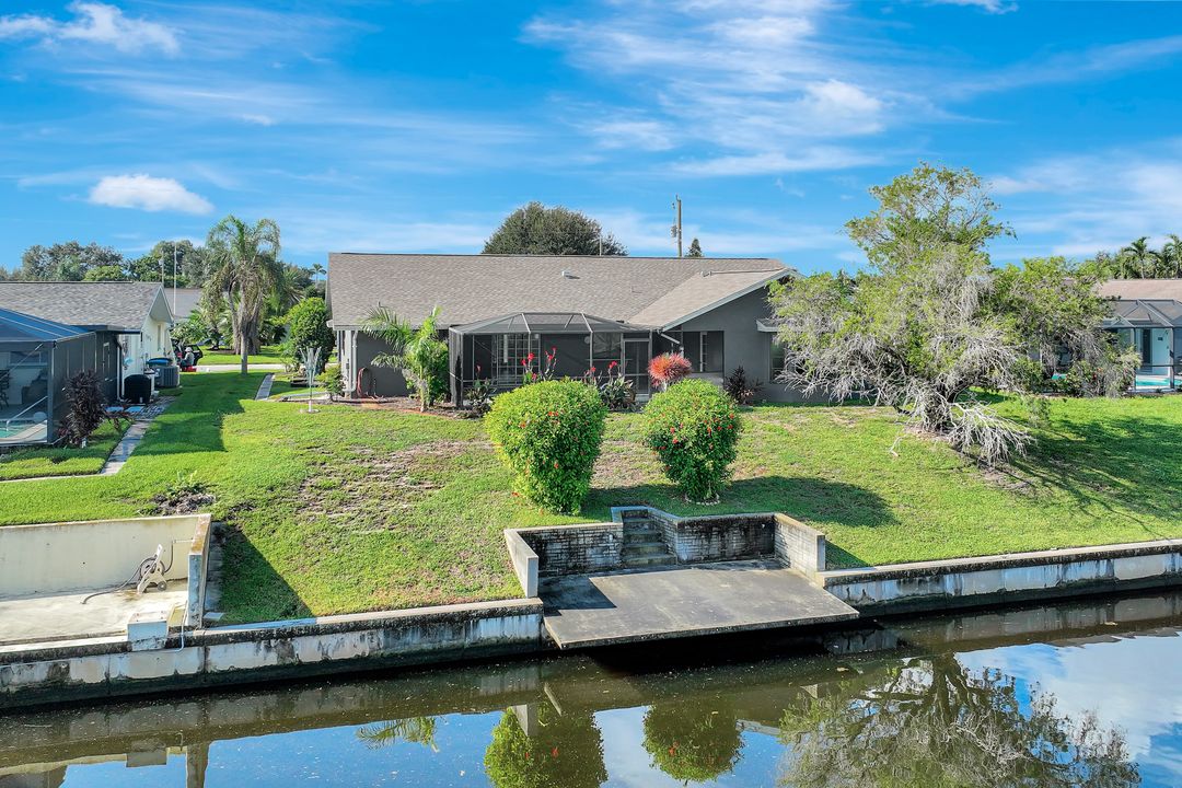 1207 SE 29th Terrace, Cape Coral, FL 33904