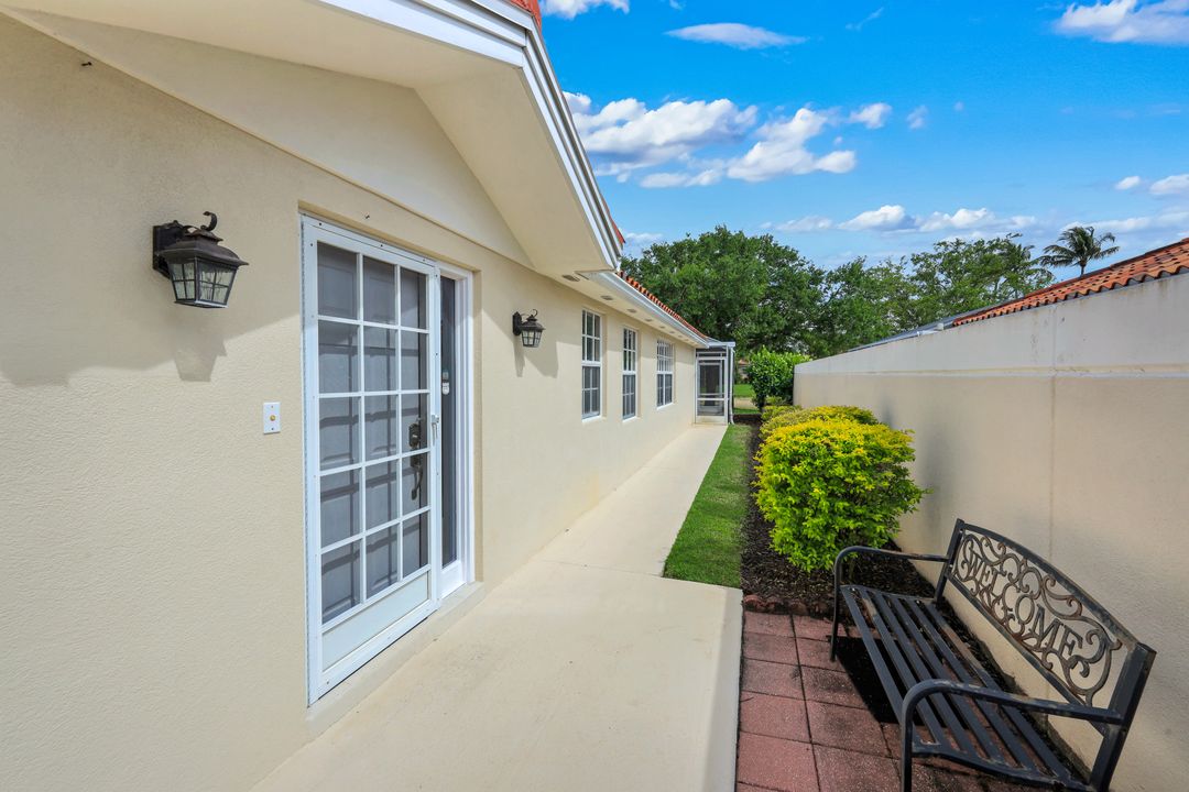 3604 El Verdado Ct, Naples, FL 34109