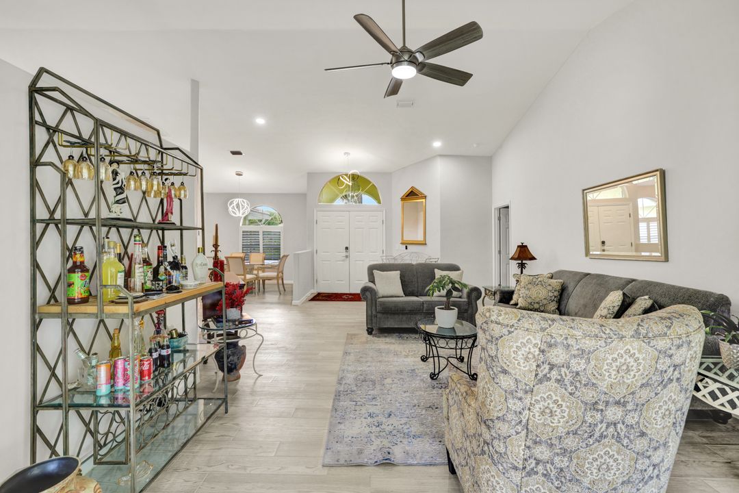 9820 Alhambra Ln, Bonita Springs, FL 34135