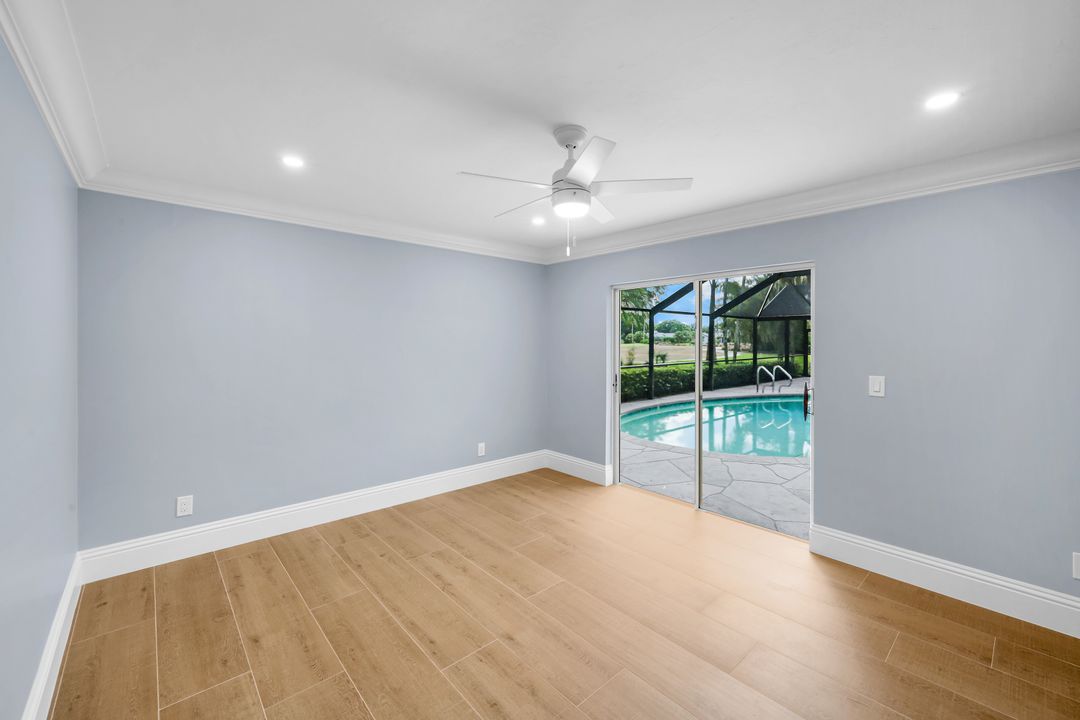 12888 Valewood Dr, Naples, FL 34119